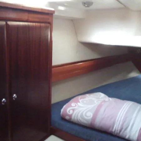 Botel Downtown Yacht Barcelona
